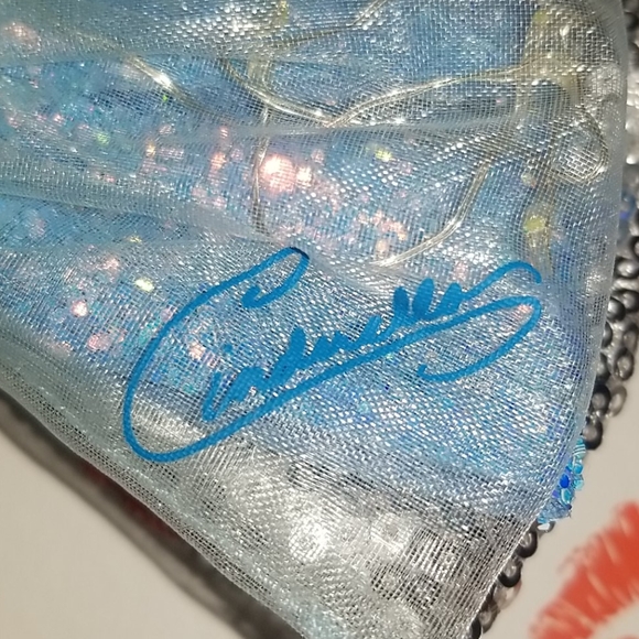 Cinderella light up Bow - Picture 3 of 7